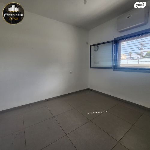 דירת גן, שרת, שז"ר / דקר, טירת כרמל