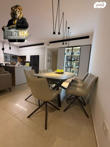 דירת גן, נתיבות