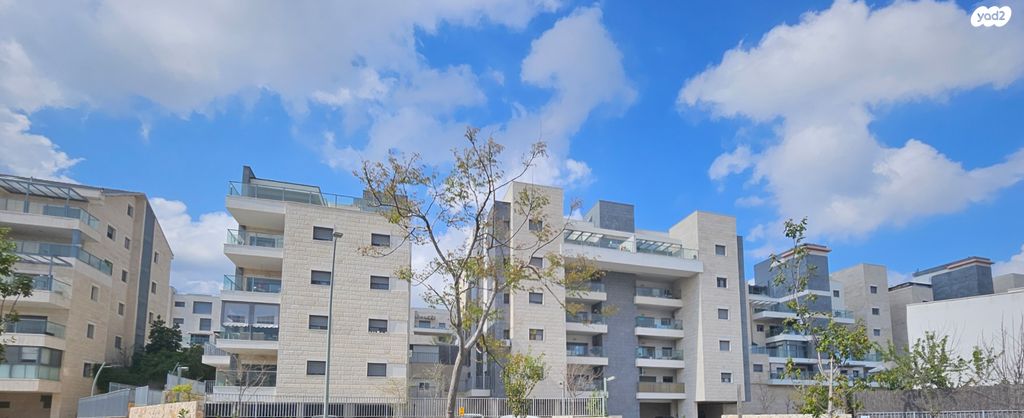 גג/ פנטהאוז