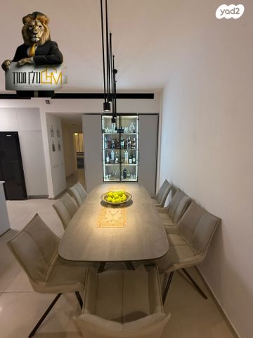 דירת גן, נתיבות