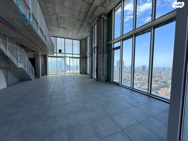 טריפלקס, הצפון החדש - כיכר המדינה, תל אביב יפו