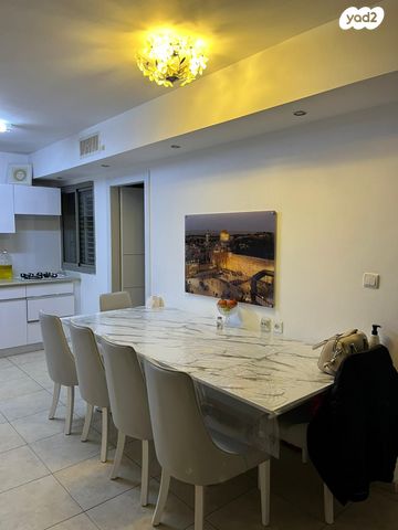 דירה, אנה פרנק, דרום מזרח, בת ים