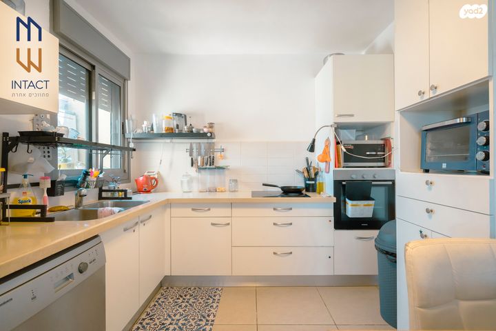 גג/ פנטהאוז, החורש, חריש