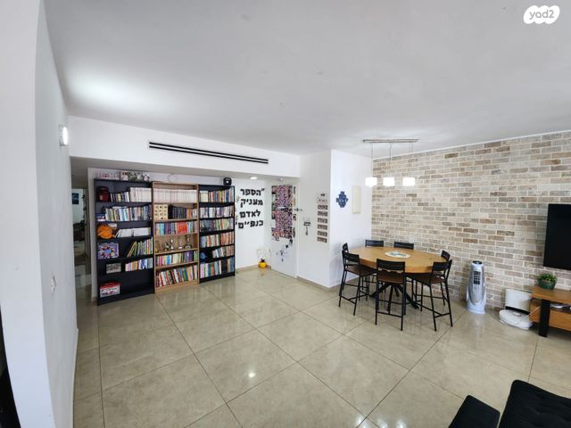 דירה, העונות - בבניה, רובע 11, אילת