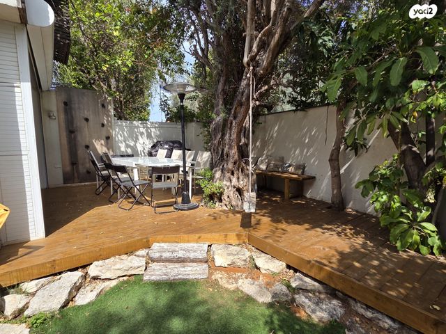 בית פרטי/ קוטג', קרית יערים, רמת השרון