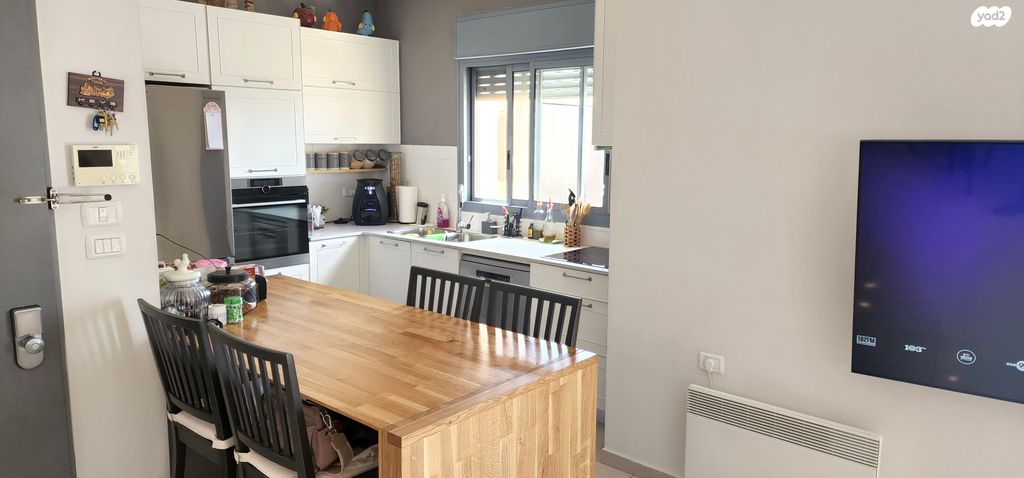 גג/ פנטהאוז, צור הדסה