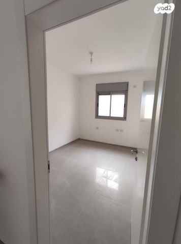 דו משפחתי, מעלה אפרים