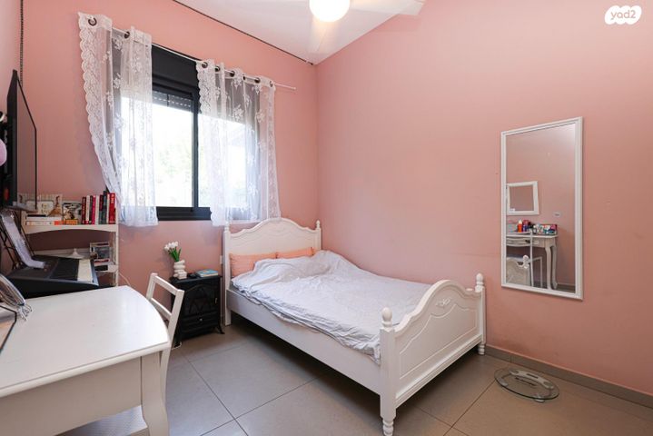 דירת גן, ראש העין