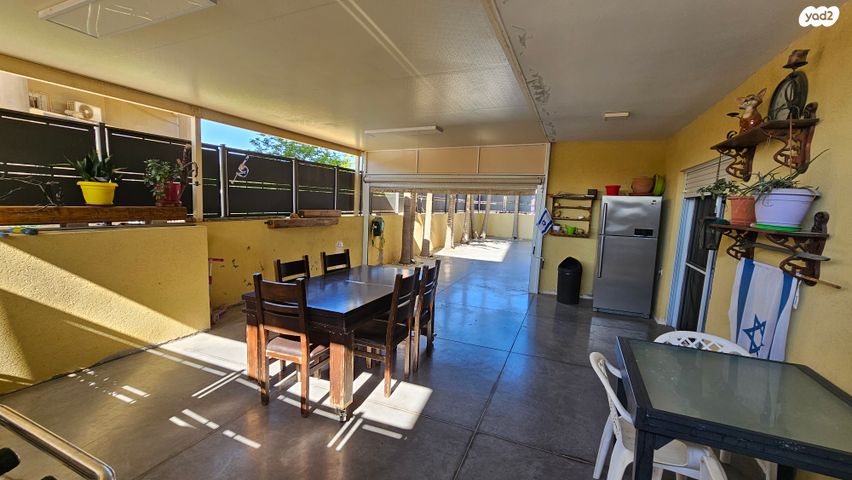 דירת גן, קרית מלאכי