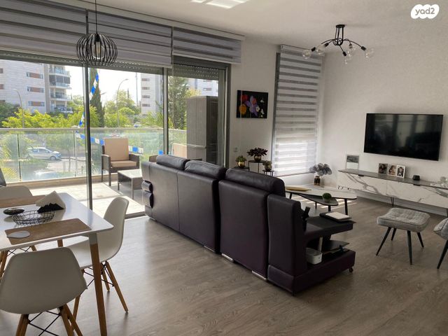 דירה, הסירה, נאות רבין, יבנה