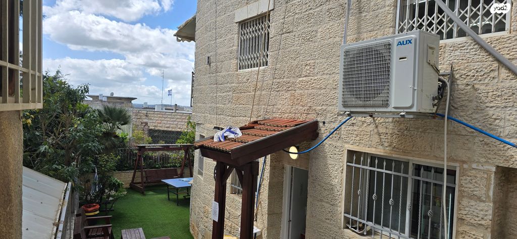 בית פרטי/ קוטג', מדבר סיני, גבעת המבתר, ירושלים