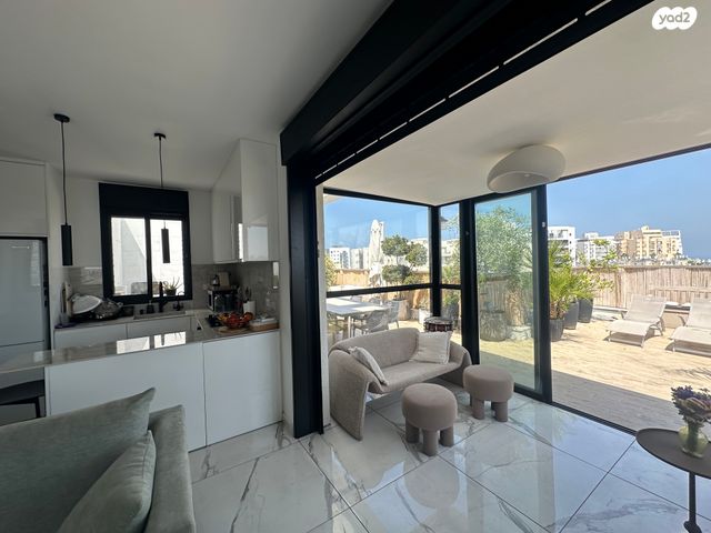 גג/ פנטהאוז, הגבול רוטשילד, בת ים