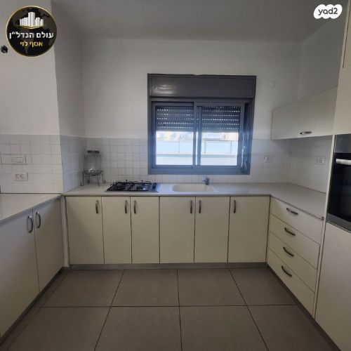 דירת גן, שרת, שז"ר / דקר, טירת כרמל