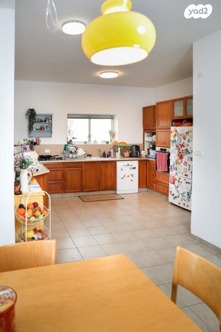 בית פרטי/ קוטג', קורן, פרדס חנה כרכור