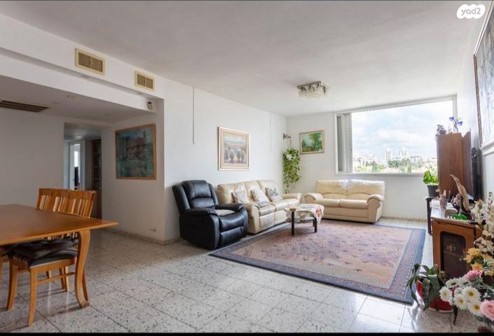 הפרדס הראשון 