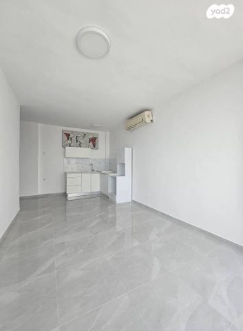 אברהם שפירא 7