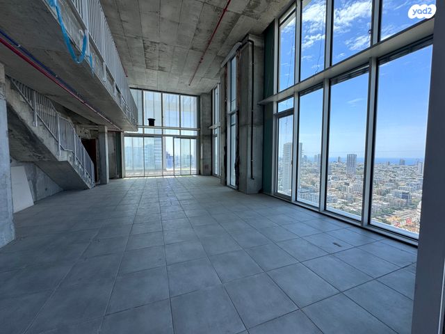 טריפלקס, הצפון החדש - כיכר המדינה, תל אביב יפו