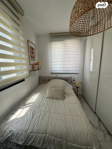 גג/ פנטהאוז, הגבול רוטשילד, בת ים