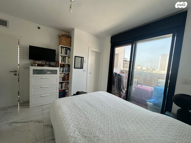 גג/ פנטהאוז, הגבול רוטשילד, בת ים