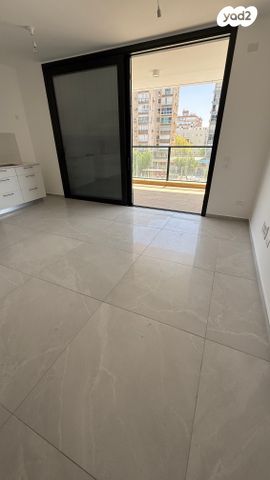 דירה, דרך בן גוריון, רוטשילד עצמאות, בת ים