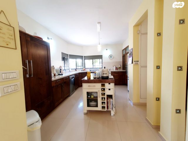 בית פרטי/ קוטג', אברהם נוטמן 12, מקוב, רחובות