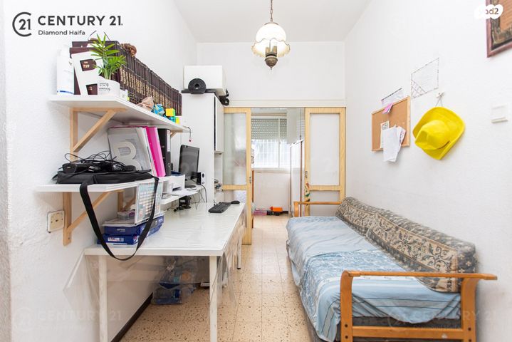 דירה, מרדכי אנילביץ', המושבה הגרמנית, חיפה