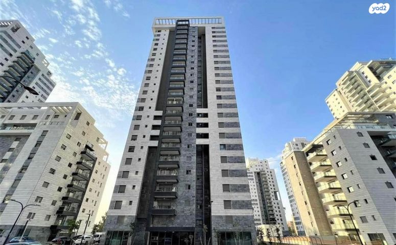 דירה, נעמי שמר, גלי ים, קרית ים