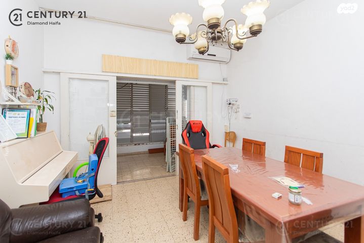 דירה, מרדכי אנילביץ', המושבה הגרמנית, חיפה