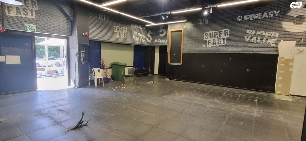 חנויות/ שטח מסחרי, יגאל אלון, תל אביב יפו