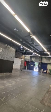 חנויות/ שטח מסחרי, יגאל אלון, תל אביב יפו