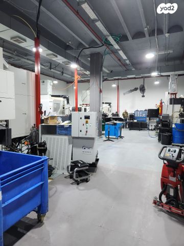 מחסנים, פתח תקווה