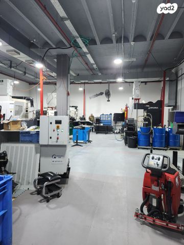 מחסנים, פתח תקווה