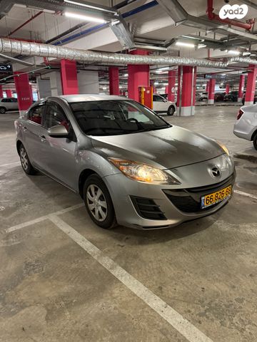 מודעת רכב מאזדה 3