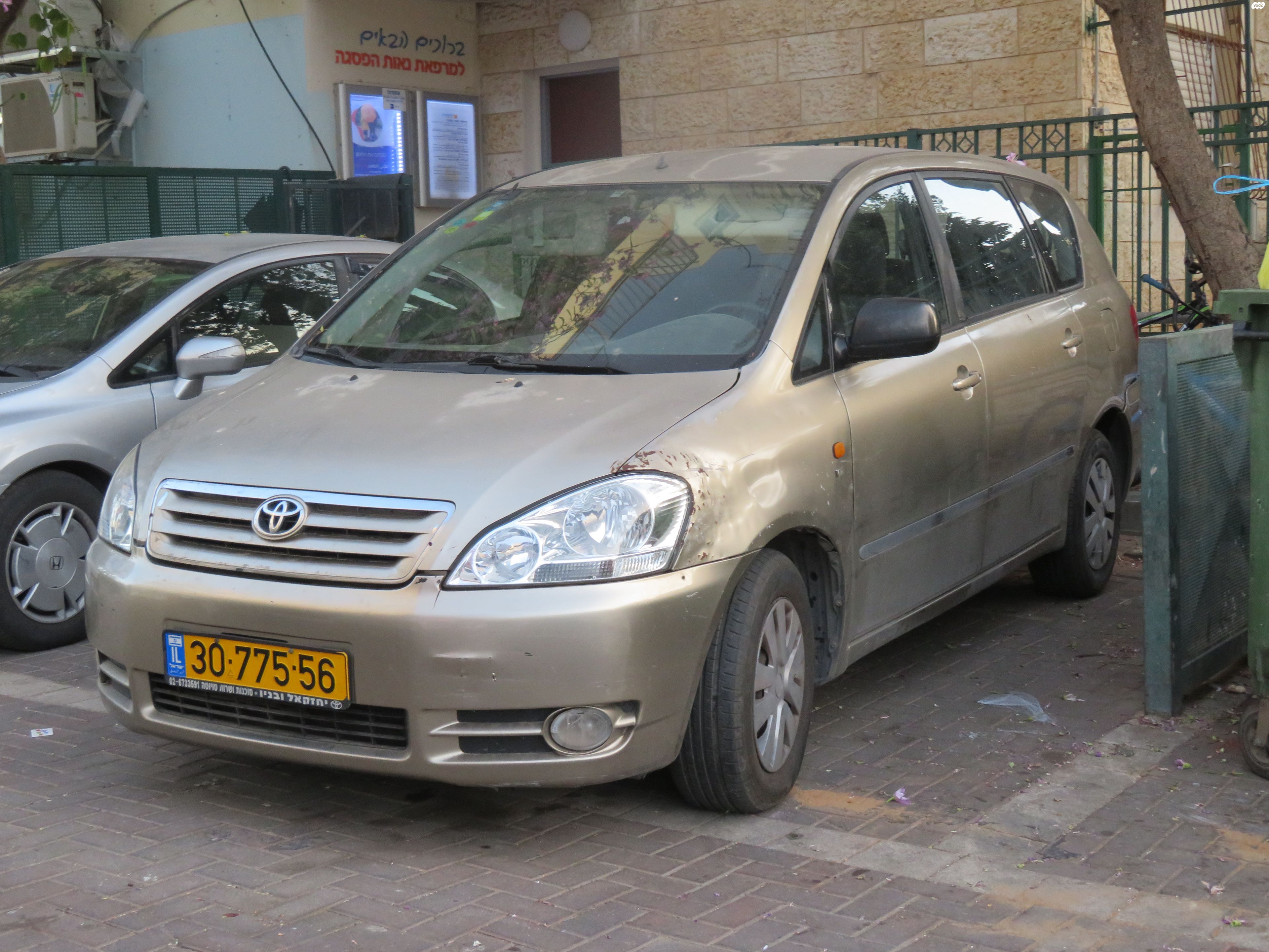 מודעת רכב טויוטה אוונסיס