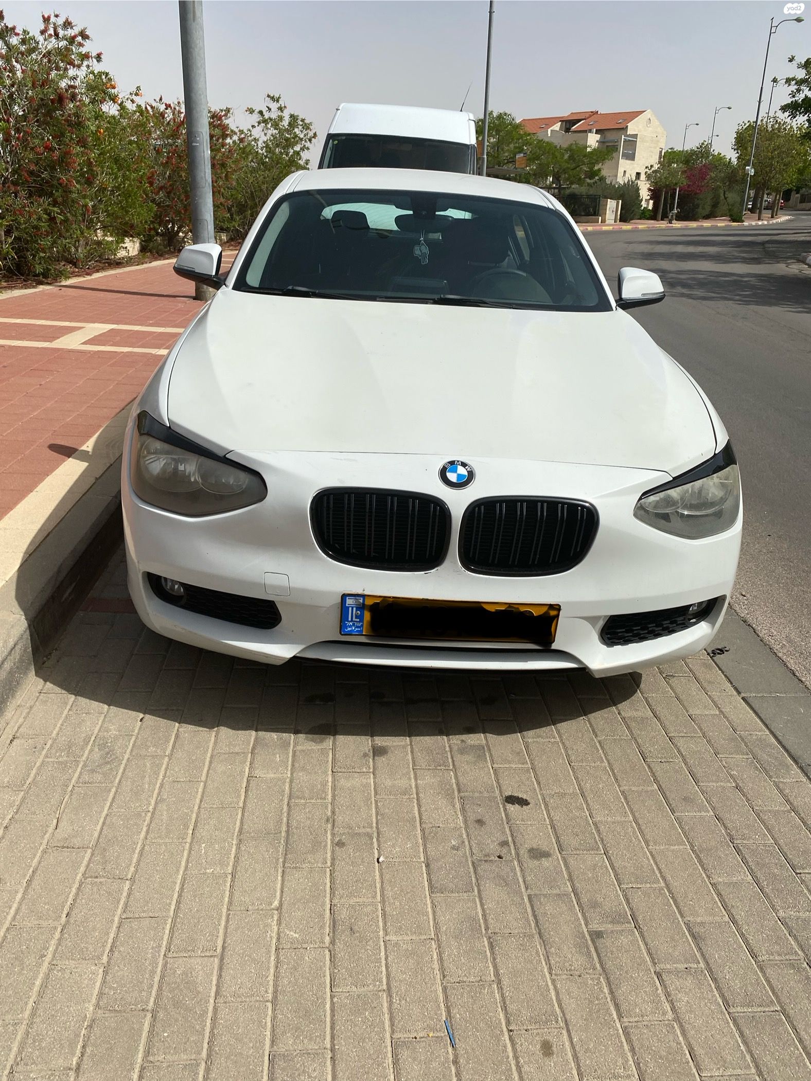 מודעת רכב ב מ וו סדרה 1
