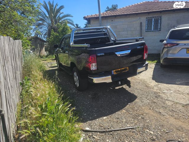 מודעת רכב טויוטה היילקס