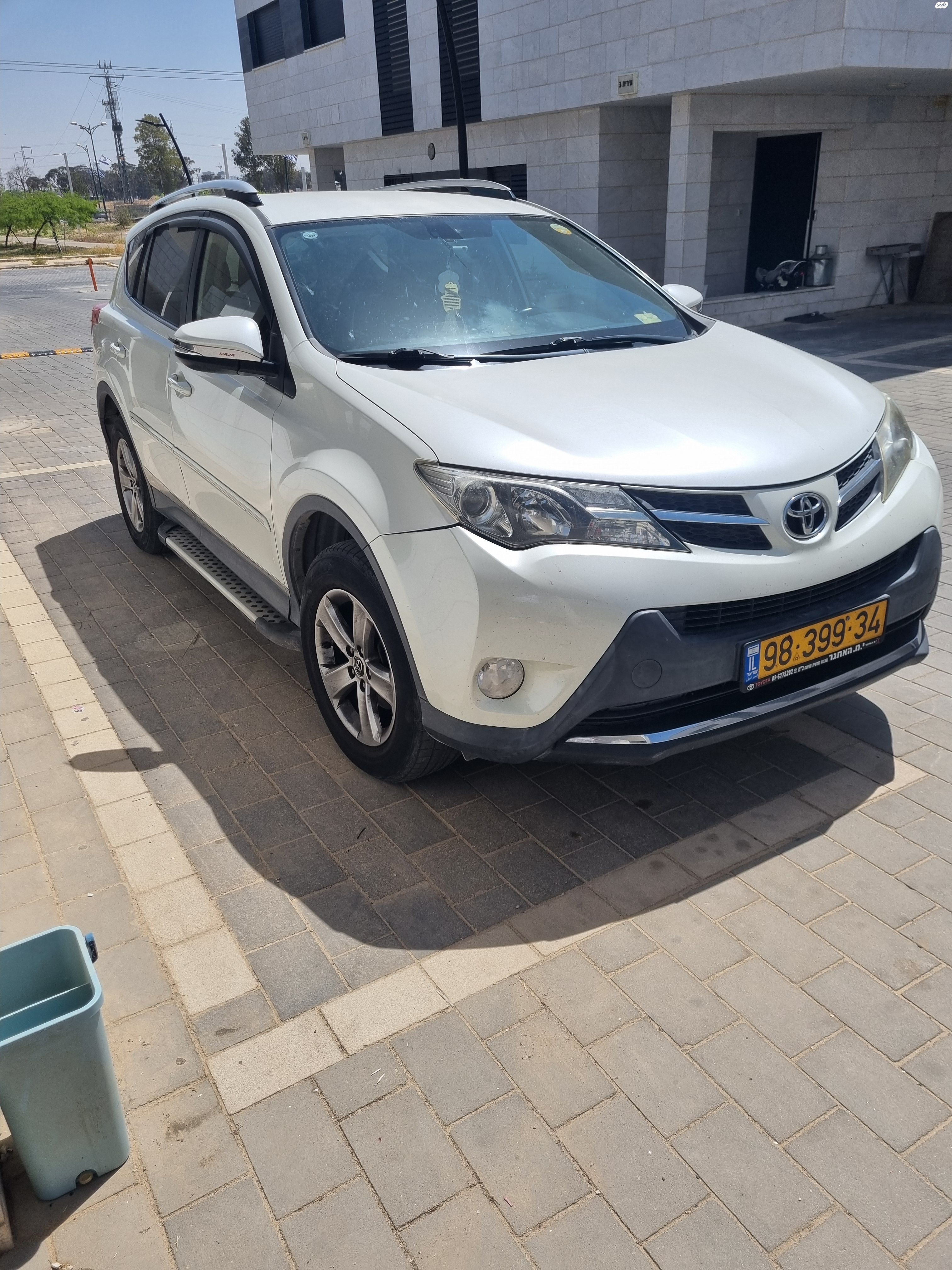 מודעת רכב טויוטה RAV4