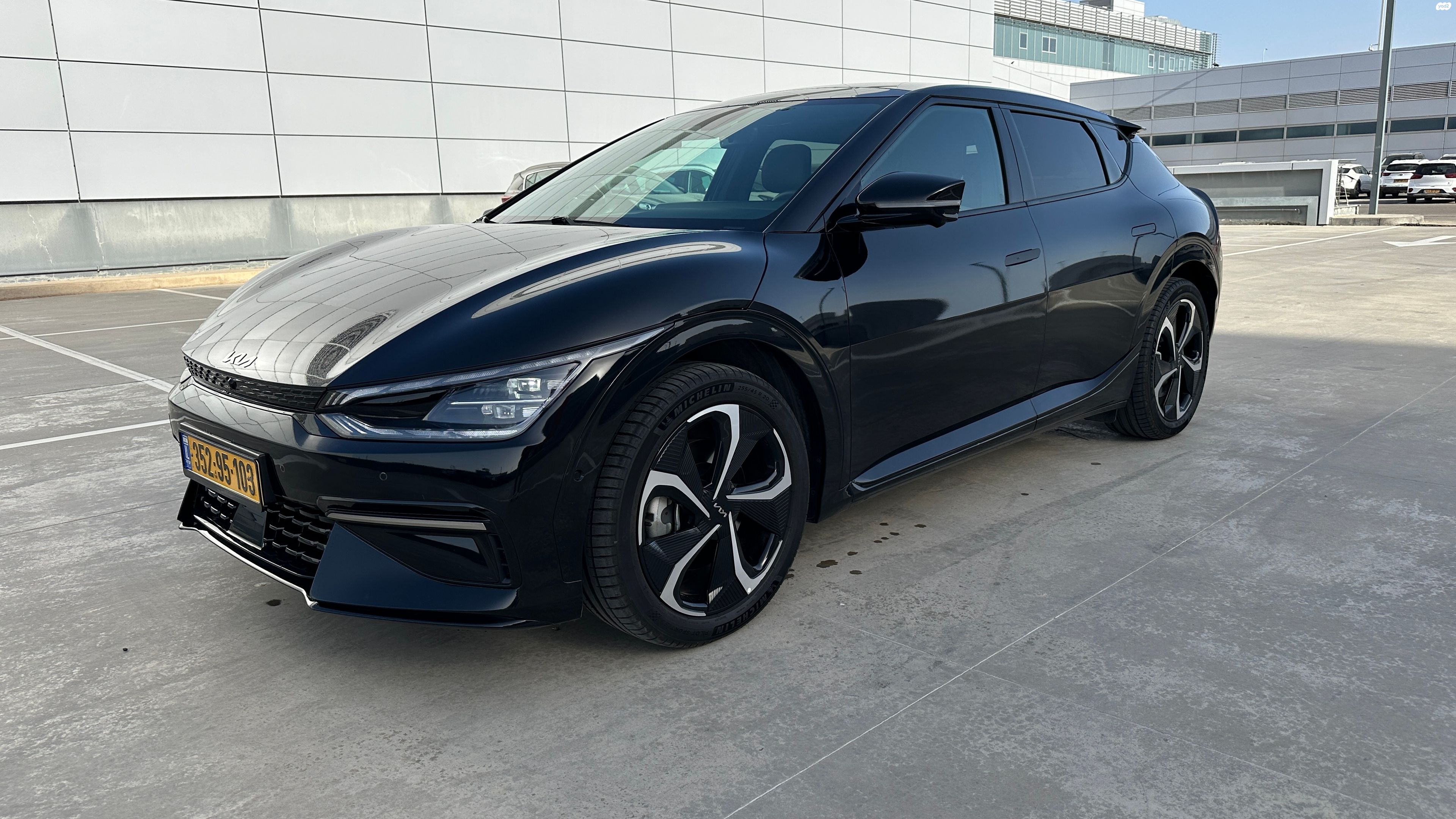 מודעת רכב קיה EV6
