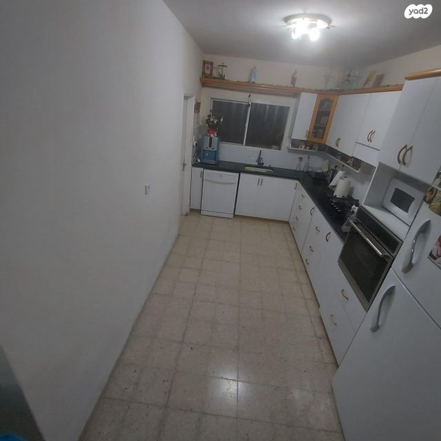 דירה, מרדכי אנילביץ' 13, מרכז העיר, עכו