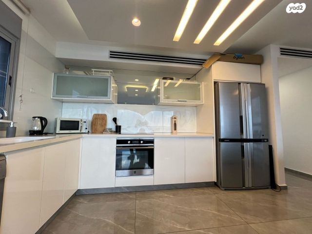 דירה, הירקון 4, כרם התימנים, תל אביב יפו