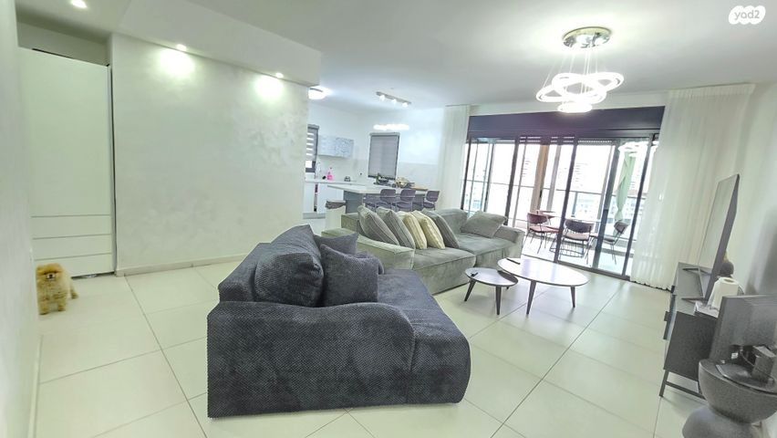 גג/ פנטהאוז, פסגות אפק, ראש העין