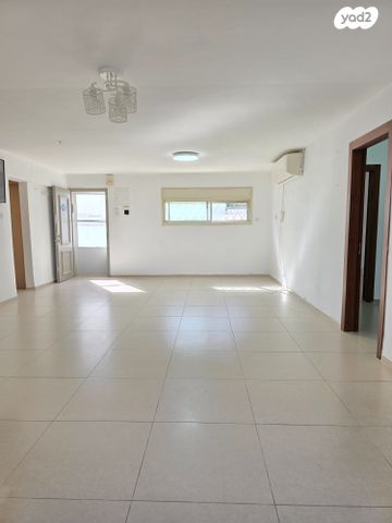 בית פרטי/ קוטג', נוף העמק, יקנעם עילית