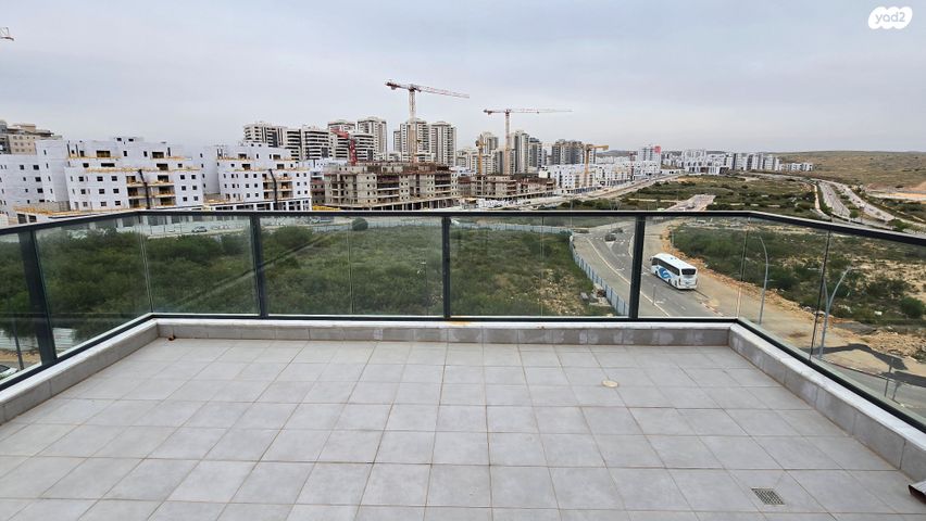 גג/ פנטהאוז, פסגות אפק, ראש העין