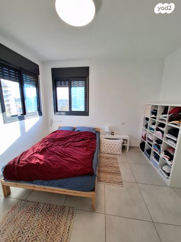 דירה, שרונה, כפר יונה