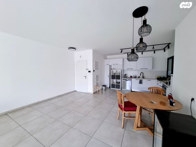 דירה, שרונה, כפר יונה