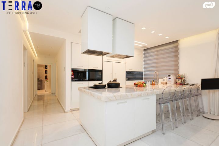 דירה, אהוד מנור, עיר ימים, נתניה