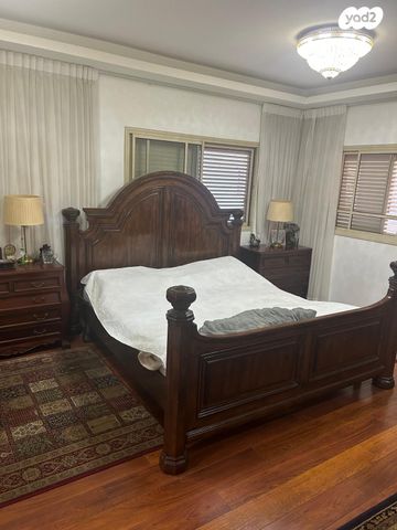 בית פרטי/ קוטג', רוברט פוגל 8, קרית חתני פרס נובל, ראשון לציון