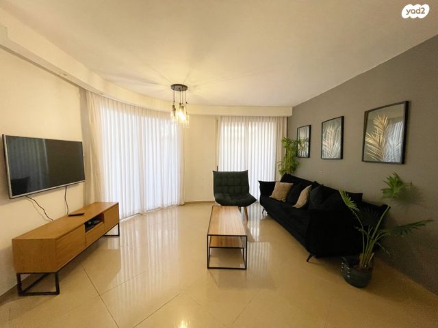 דירת גן, גן בנימין, אילת