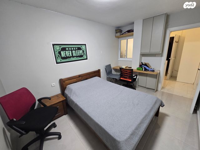 דירה, קרול, פתח תקווה