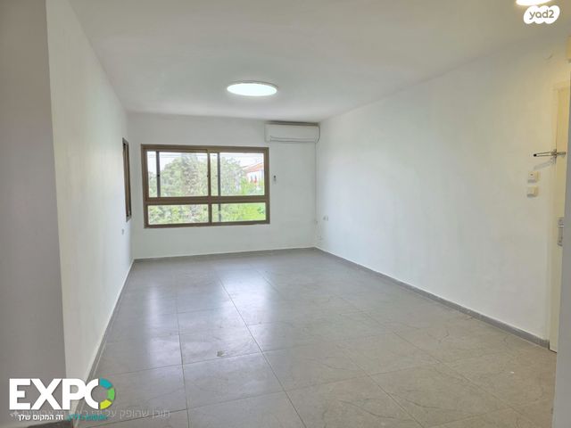 דירה, דבורה 1, אריאל